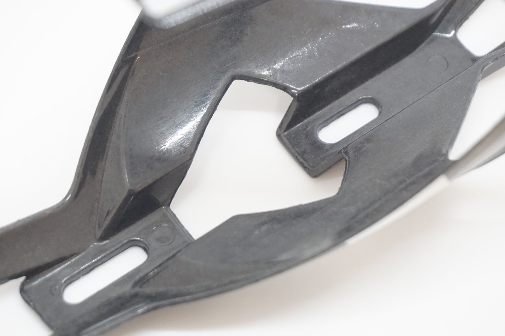 ELITE 「エリート」 VICO CARBON ボトルケージセット / 福岡店