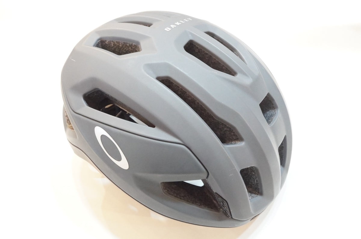 OAKLEY 「オークリー」 ARO3 ENDURANCE MIPS Ｍサイズ ヘルメット / 浦和ベース