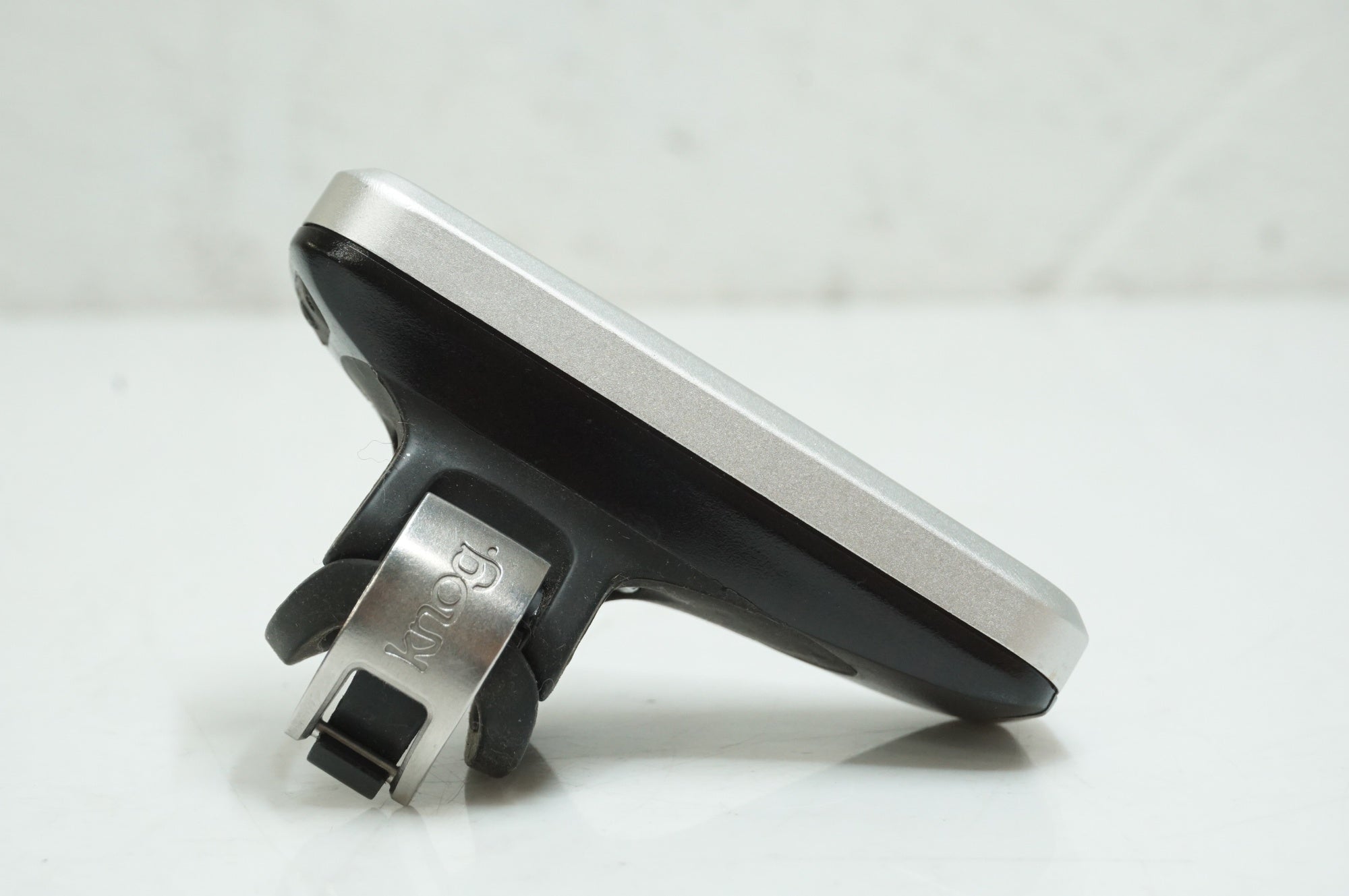 KNOG 「ノグ」 BLINDER LIGHTS 4V リアライト / 大宮店