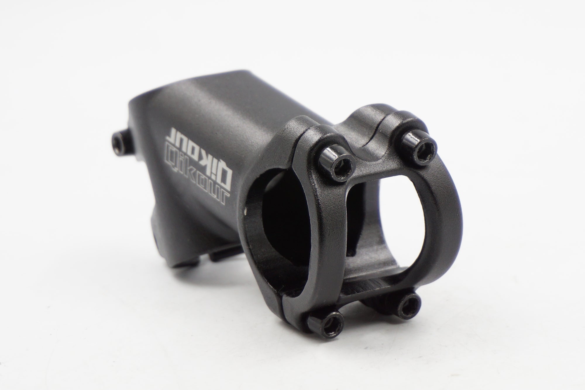 QIKOUR 「クイッカー」 Φ31.8 70mm ステム / 奈良店