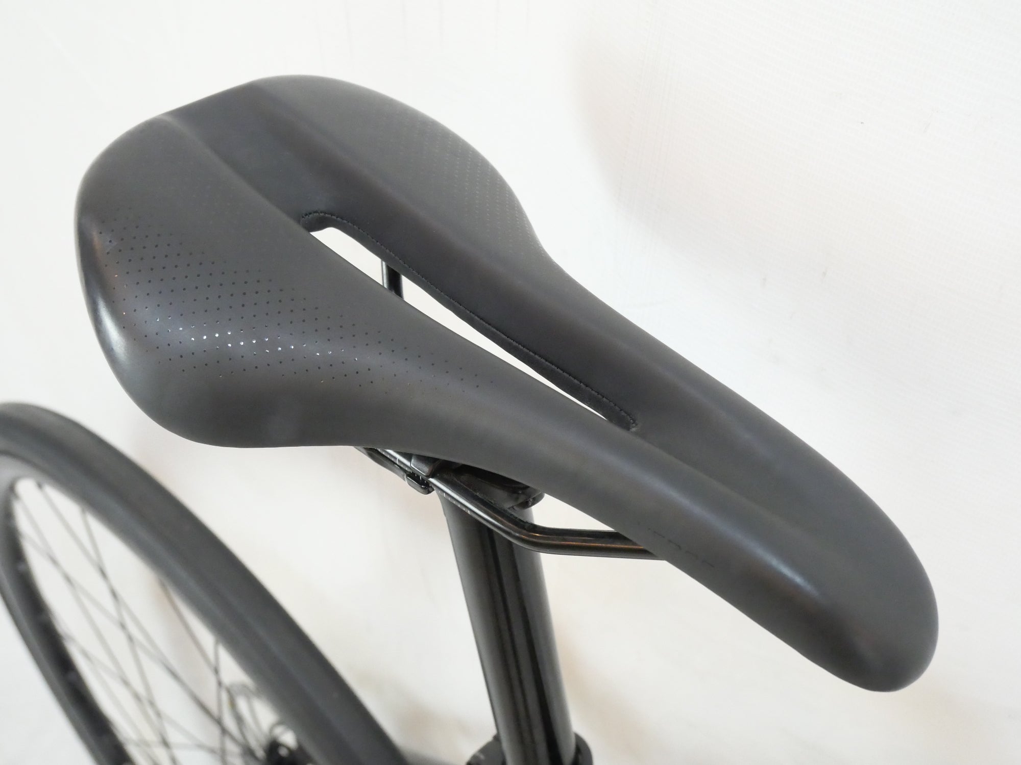 TREK 「トレック」 DOMANE AL2 DISC 2021年モデル ロードバイク / 中目黒店