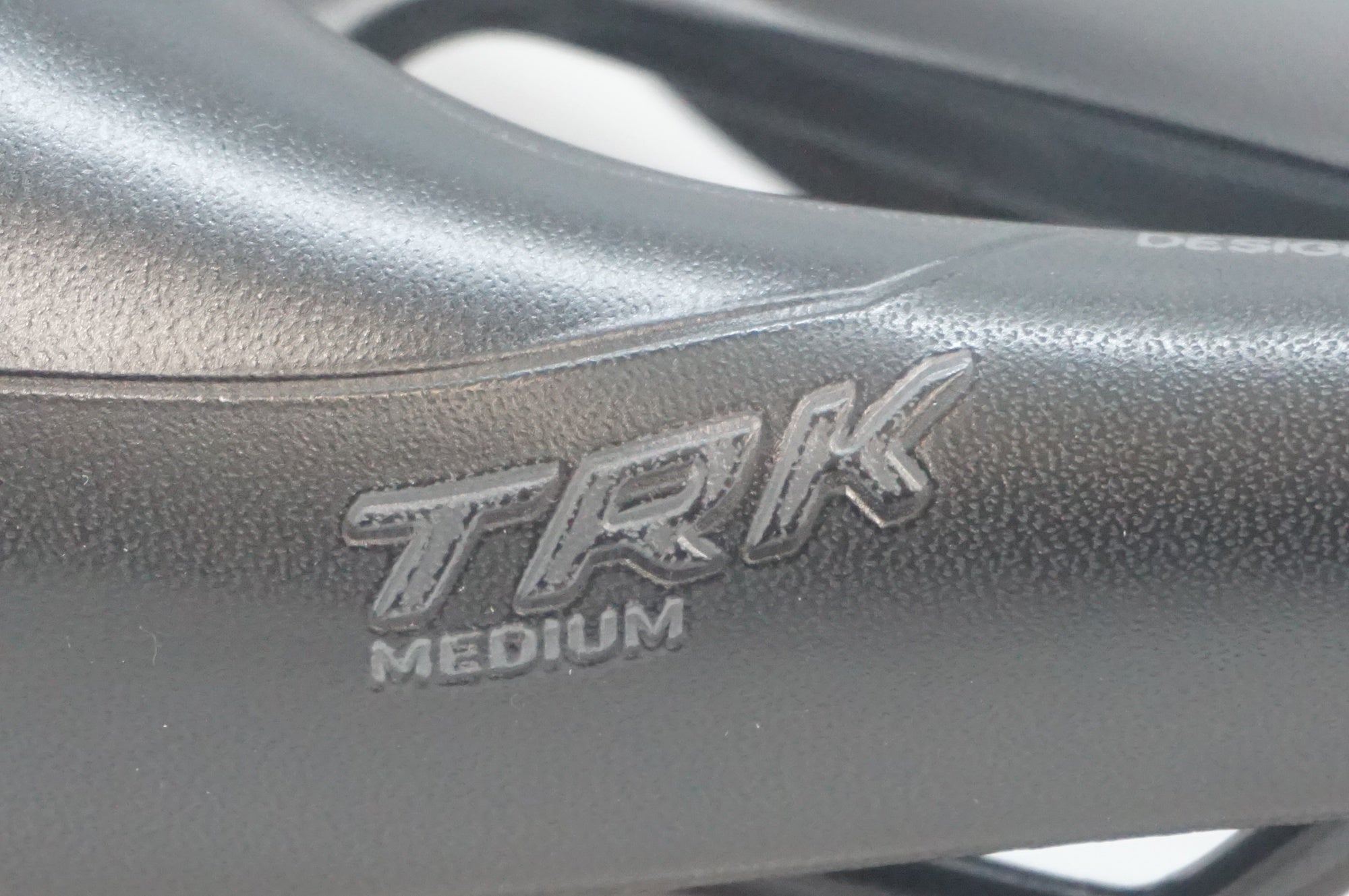 SELLE SMP 「セラエスエムピー」 TRK MEDIUM サドル / 福岡店