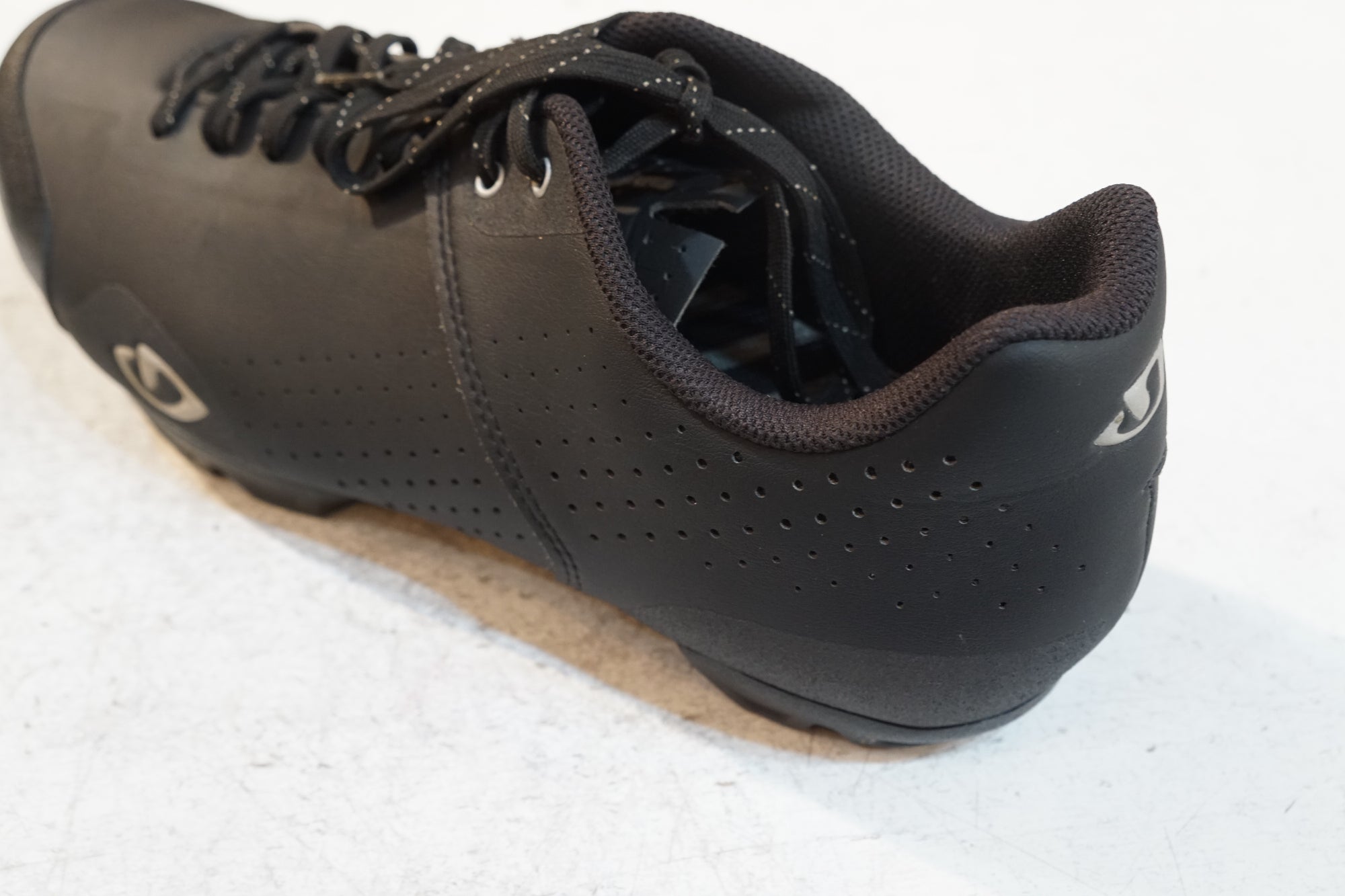 GIRO 「ジロ」 PRIVATEER LACE 43 シューズ / バイチャリ浦和ベース