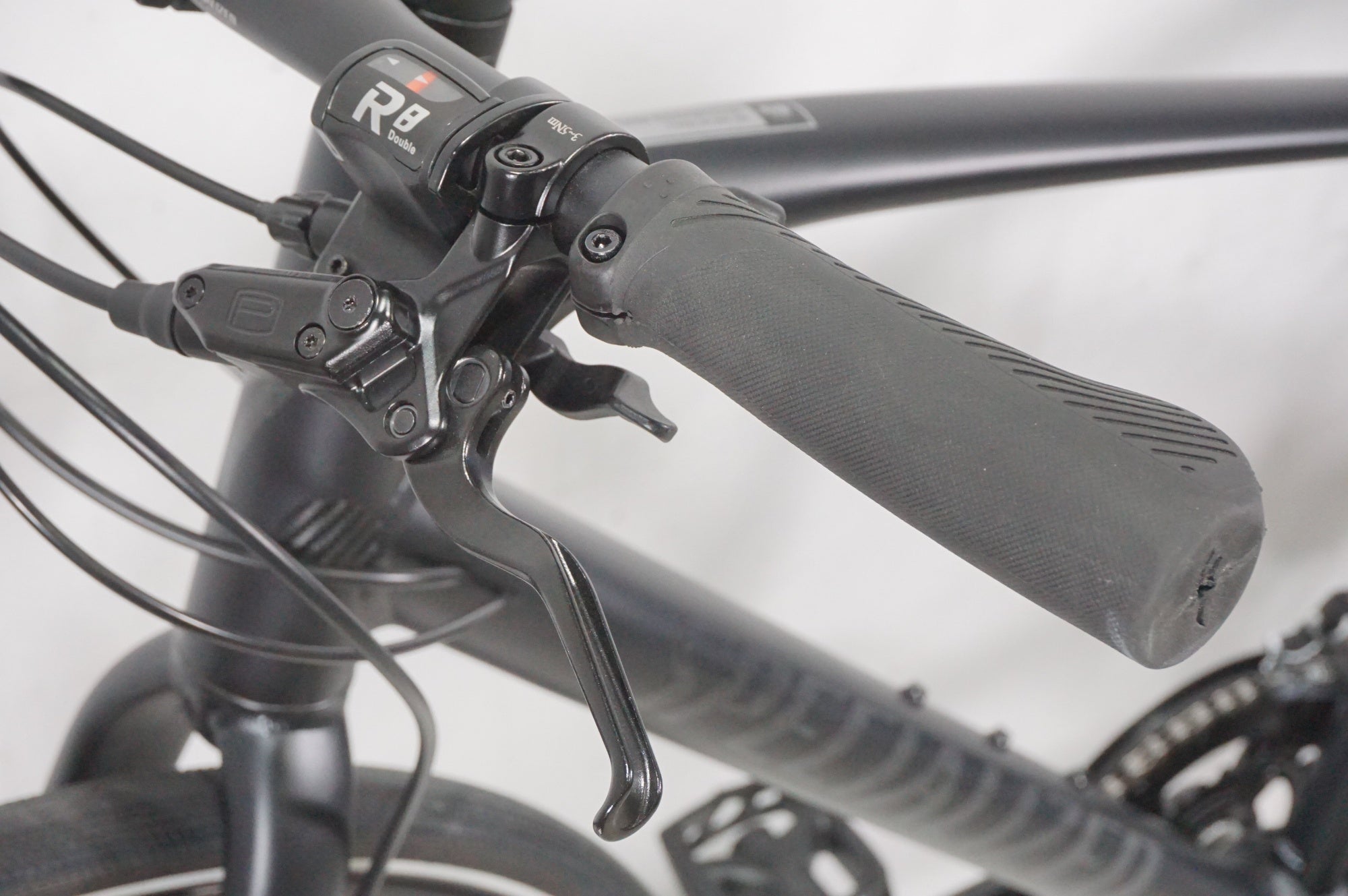 SPECIALIZED 「スペシャライズド」 SIRRUS 2.0 2022年モデル クロスバイク / AKIBA店