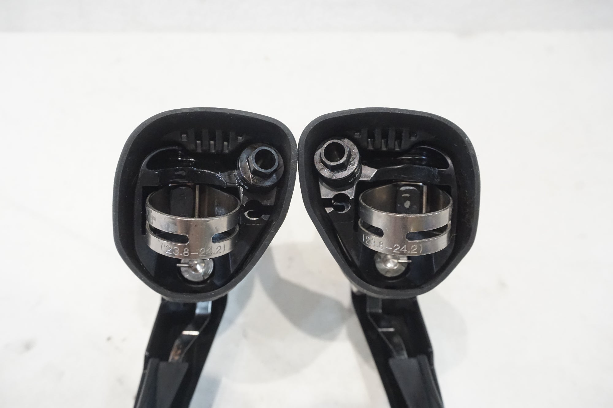 SHIMANO 「シマノ」 105 ST-R7020/BR-R7070 デュアルコントロールレバー/DISCブレーキ/ローターセット / 横浜戸塚店