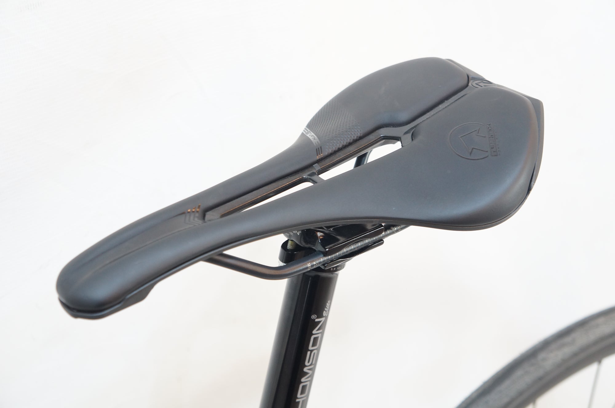 SPECIALIZED 「スペシャライズド」 TARMAC SPORT DISC 2019年モデル ロードバイク / バイチャリ浦和ベース