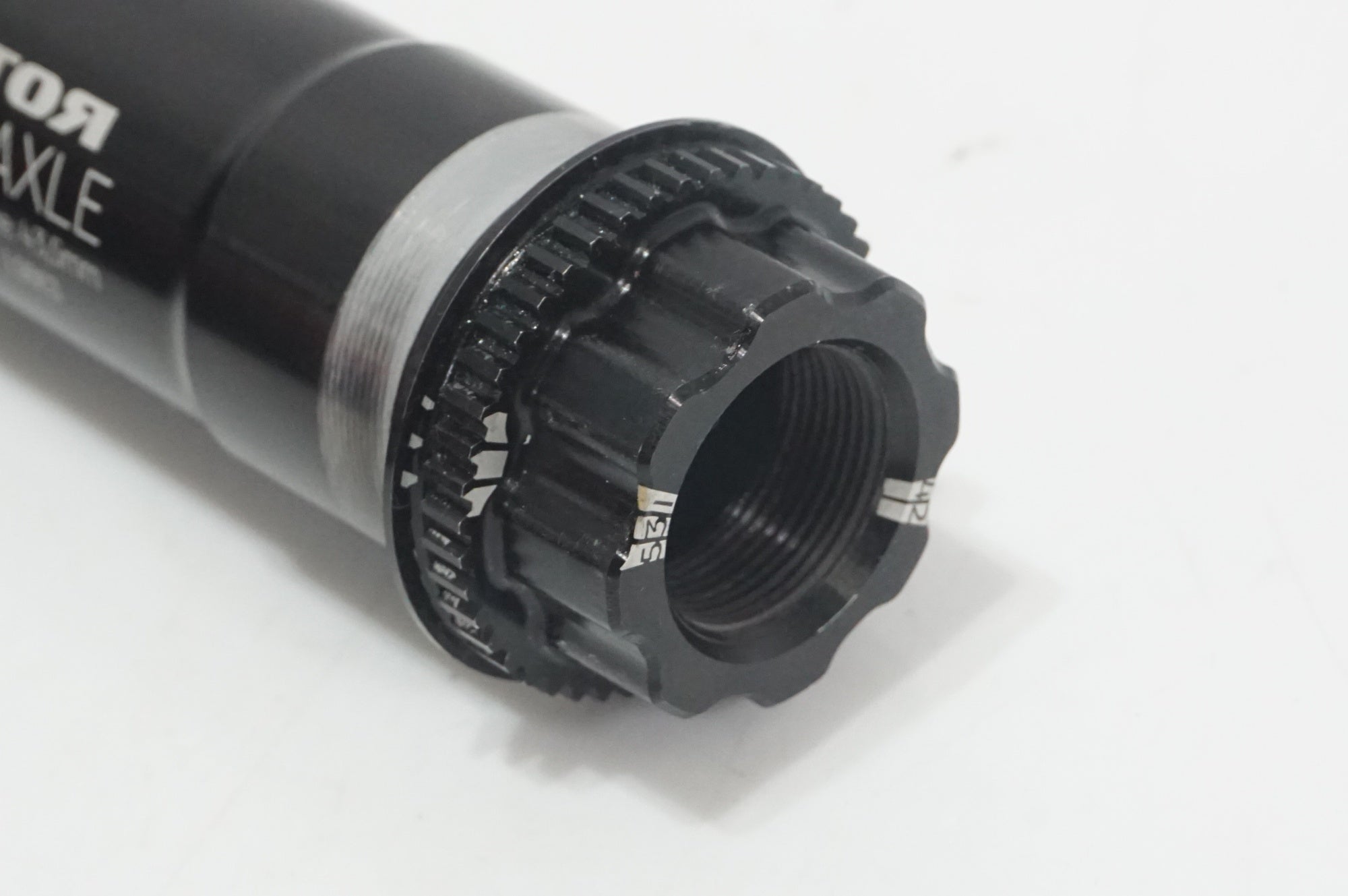 ROTOR 「ローター」 ALDHU CARBON 50-34T 172.5mm クランクセット / AKIBA店