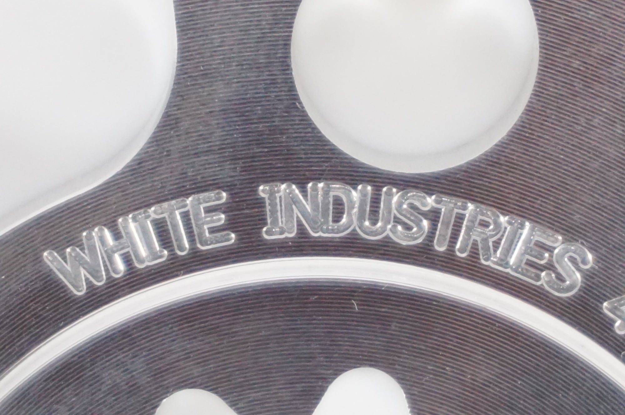 WHITE INDUSTRIES 「ホワイトインダストリーズ」 ENO TSR 40T チェーン