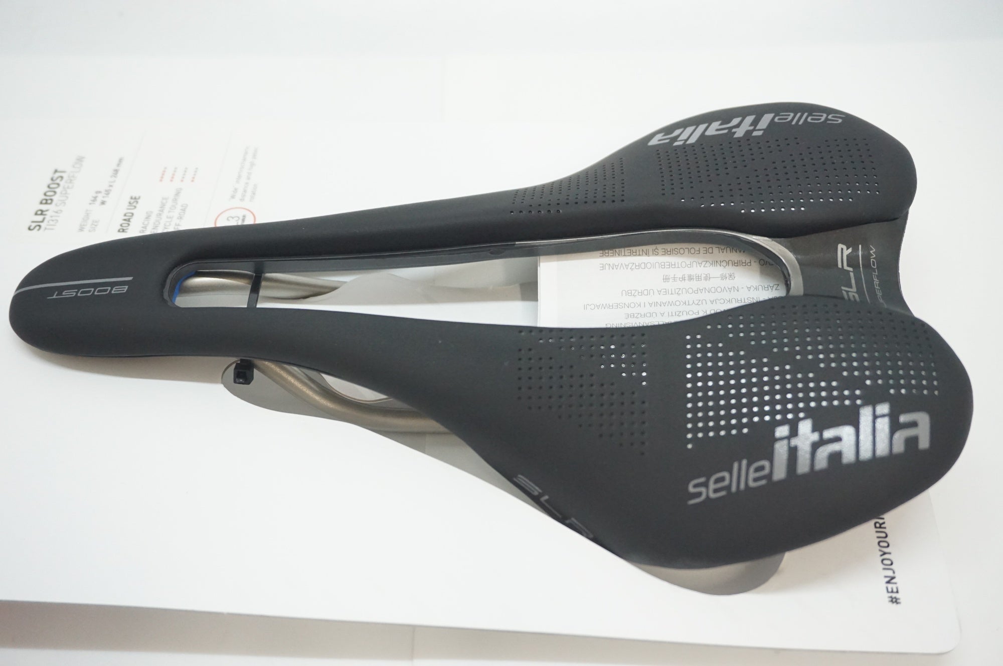 SELLE ITALIA 「セライタリア」 SLR BOOST TI316 SUPERFLOW サドル / 福岡店