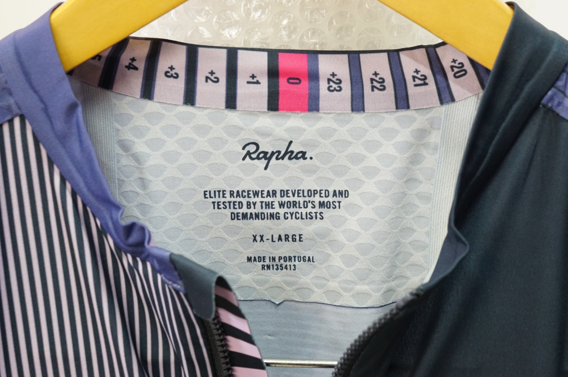 RAPHA 「ラファ」 PRO TEAM AERO JERSEY XX-LARGEサイズ ジャージ / 熊谷本店