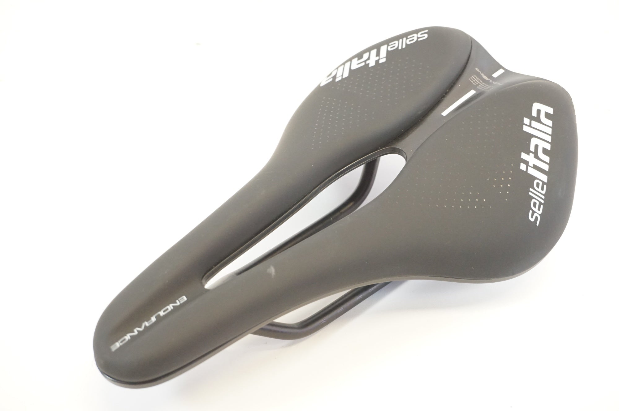 SELLE ITALIA 「セライタリア」 NOVUS BOOST EVO ENDURANCE TM SUPERFLOW サドル / 宇都宮店