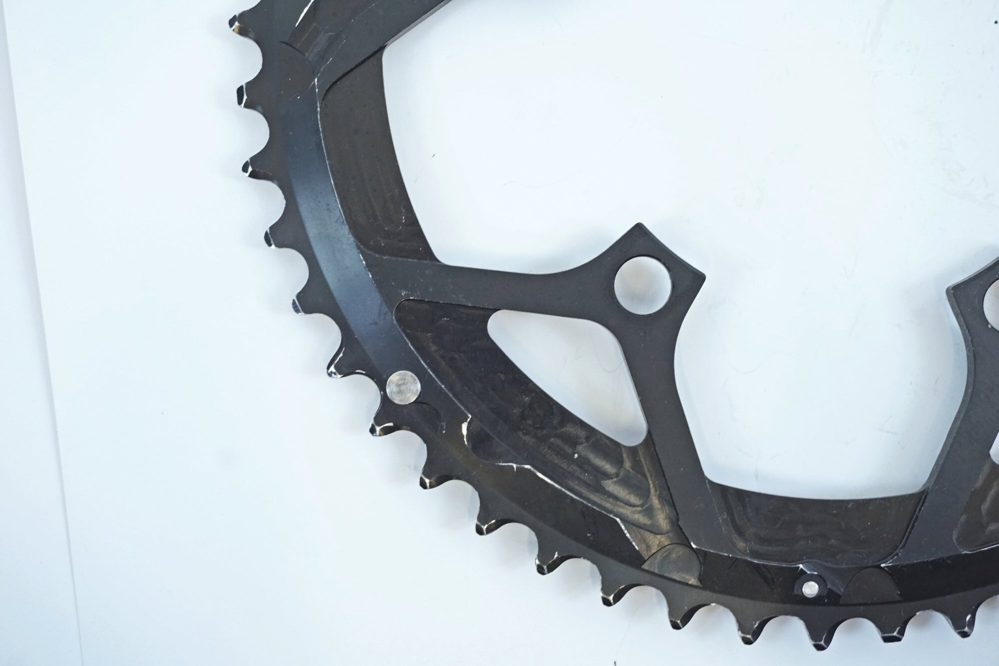 ROTOR 「ローター」 Q-RINGS 7075 T6 CNC 110BCD 52T 11S アウターチェーンリング / 有明ガーデン店