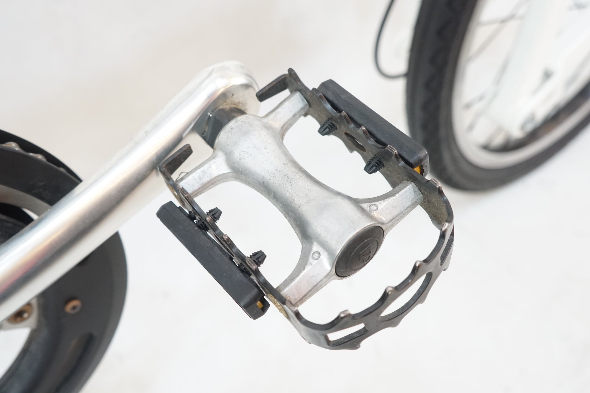 ジャンク BIANCHI 「ビアンキ」 FRETTA 18インチ 2008年頃 折り畳み自転車 / バイチャリ浦和ベース