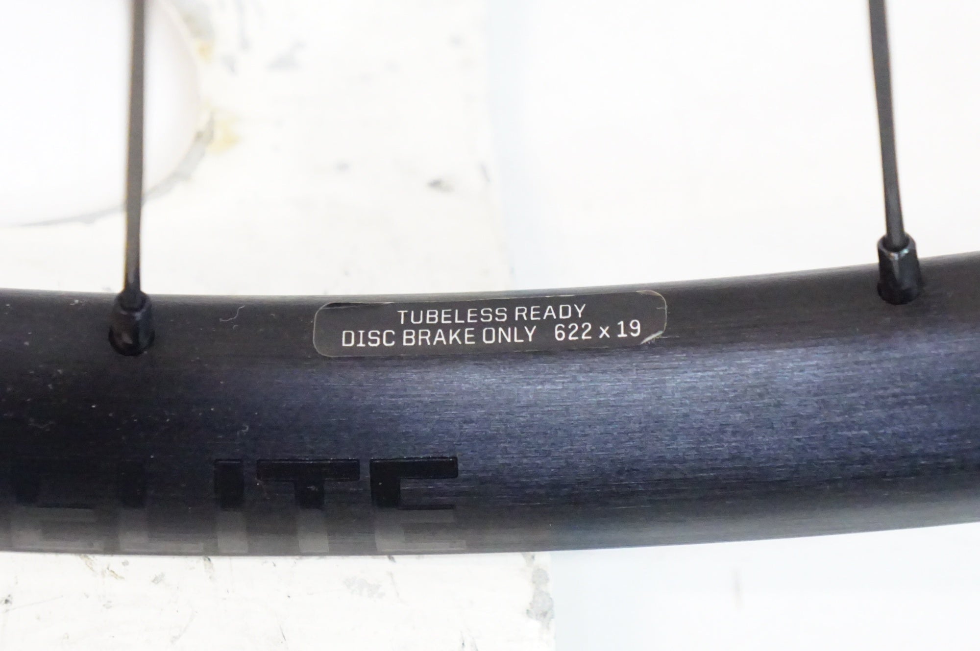 BONTRAGER 「ボントレガー」 PARADIGM ELITE TLR DISC シマノ 11/12速