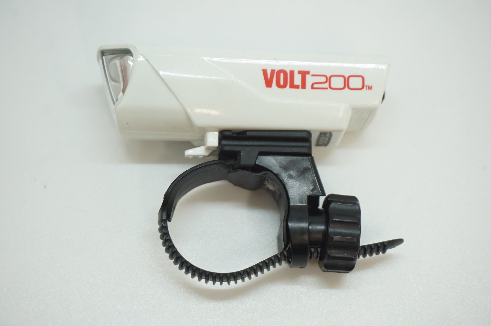 CATEYE 「キャットアイ」  VOLT200 フロントライト / 福岡アイランドシティ店