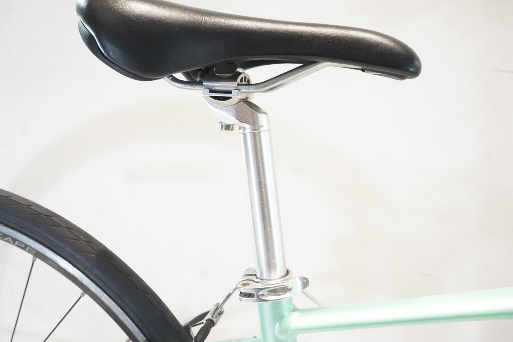 GIANT 「ジャイアント」 LIV ESCAPE R3 W 2024年モデル クロスバイク / 横浜戸塚店