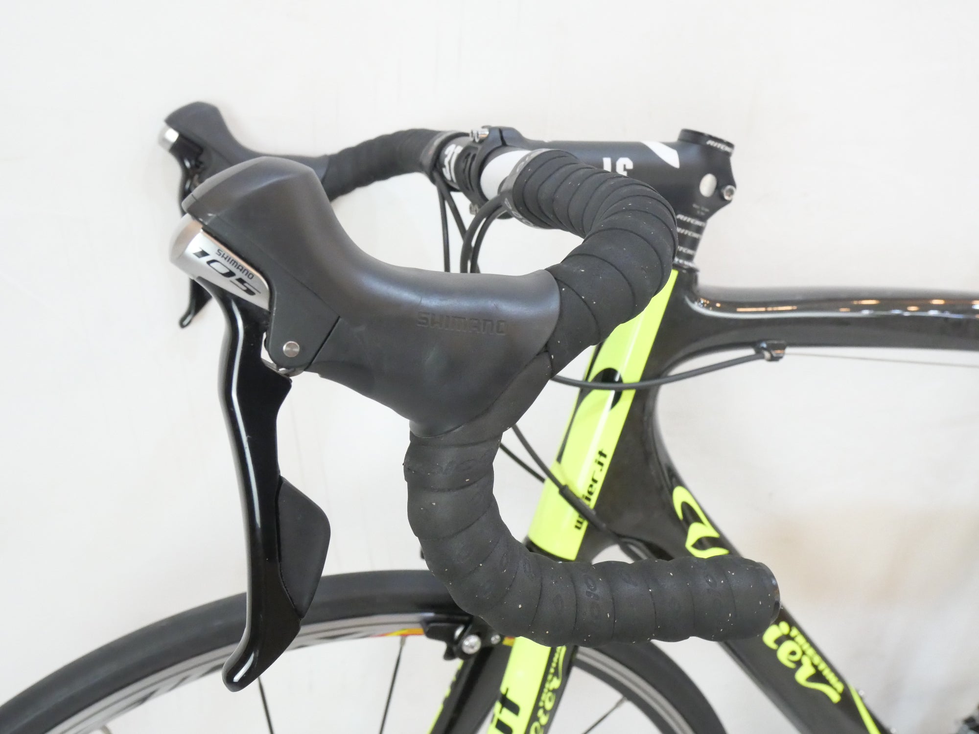 WILIER 「ウィリエール」 IZOARD XP 2015年モデル ロードバイク / バイチャリ浦和ベース