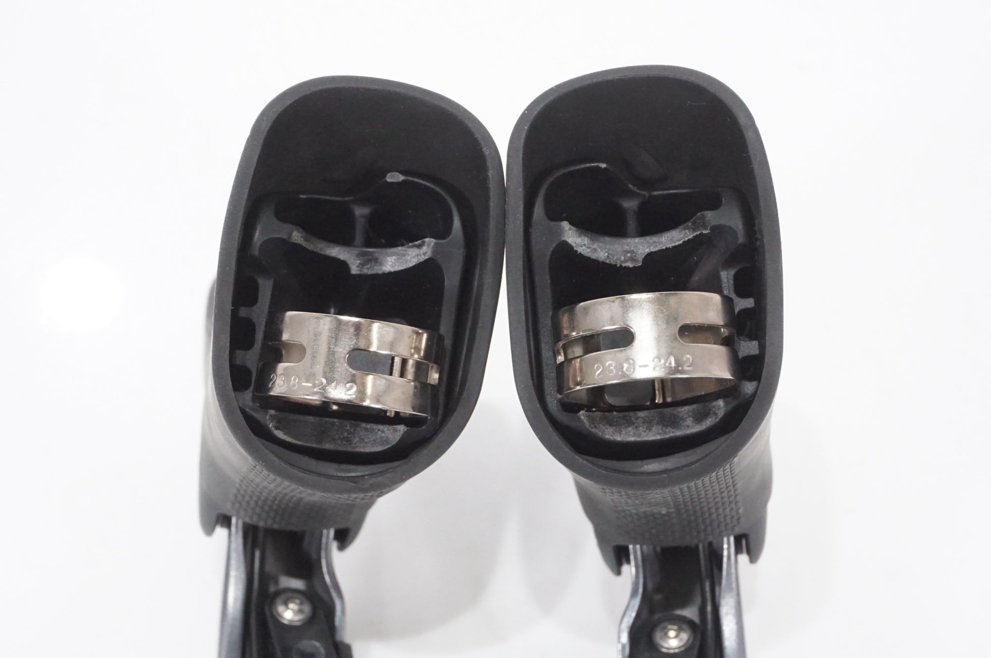 SHIMANO 「シマノ」 ULTEGRA Di2 ST-6870 デュアルコントロールレバー / AKIBA店