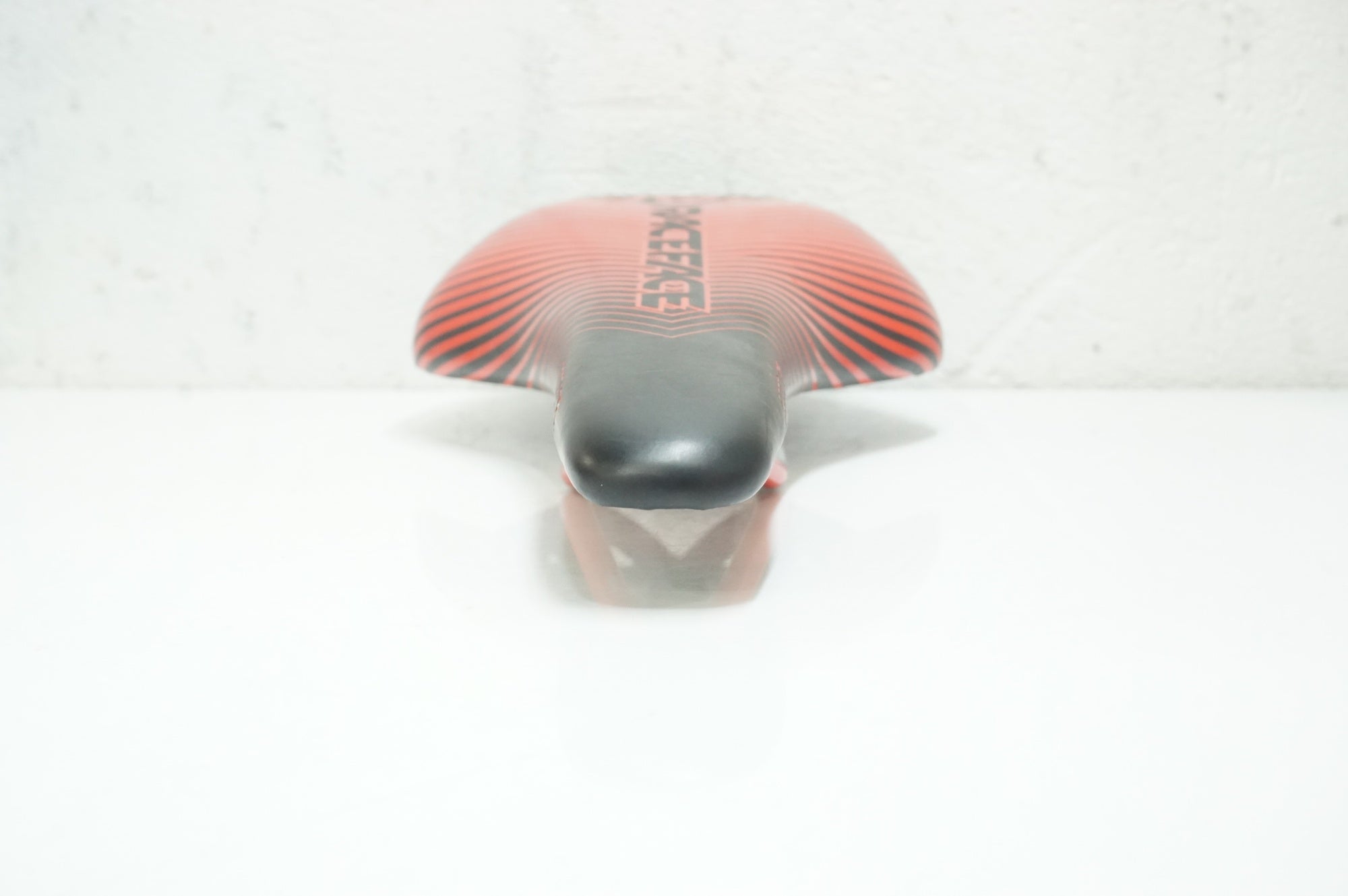 RACEFACE 「レースフェイス」 AEFFECT サドル / 大宮店