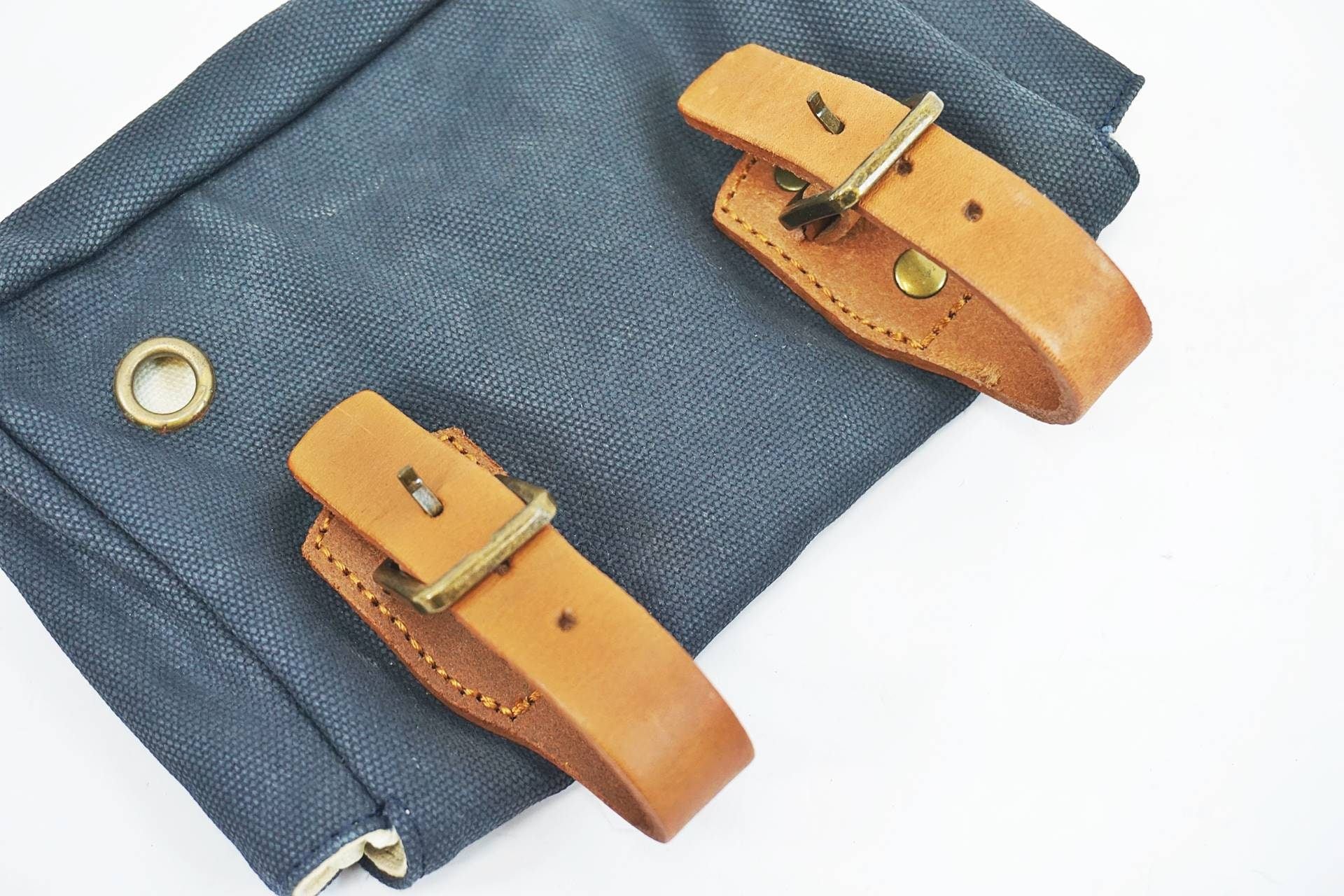 LINUS 「ライナス」 THE POUCH ハンドルバッグ / 有明ガーデン店