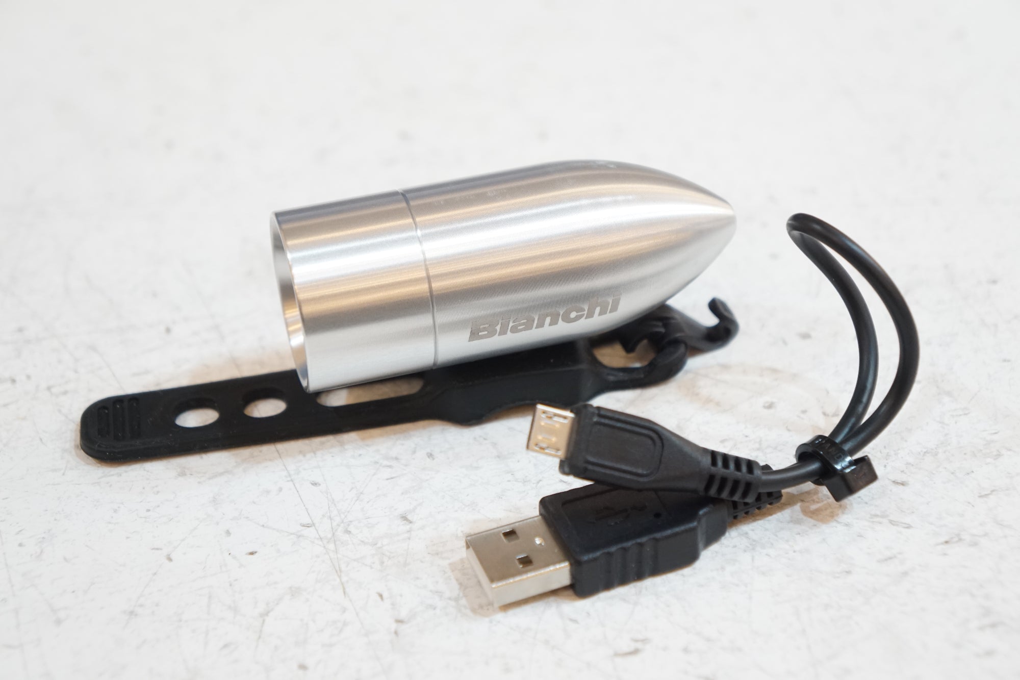 BIANCHI 「ビアンキ」 BULLET LIGHTING フロントライト / バイチャリ浦和ベース