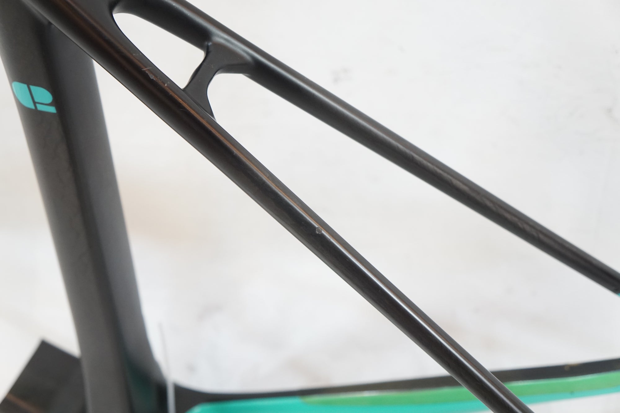 ジャンク カーボンフレームセット CHAPTER 2 TERE 定価32万円 ジャンク カーボンフレームセット CHAPTER 2 TERE 定価32万円 - メルカリ