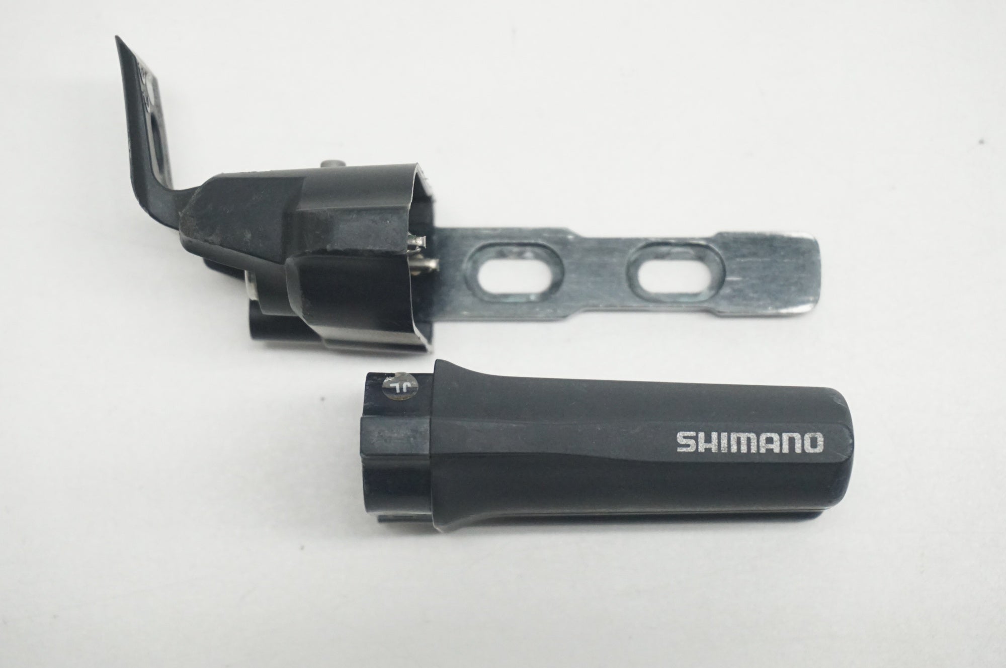 SHIMANO 「シマノ」 SM-BCR1 Di2 充電器 / 福岡店 ｜ バイチャリ