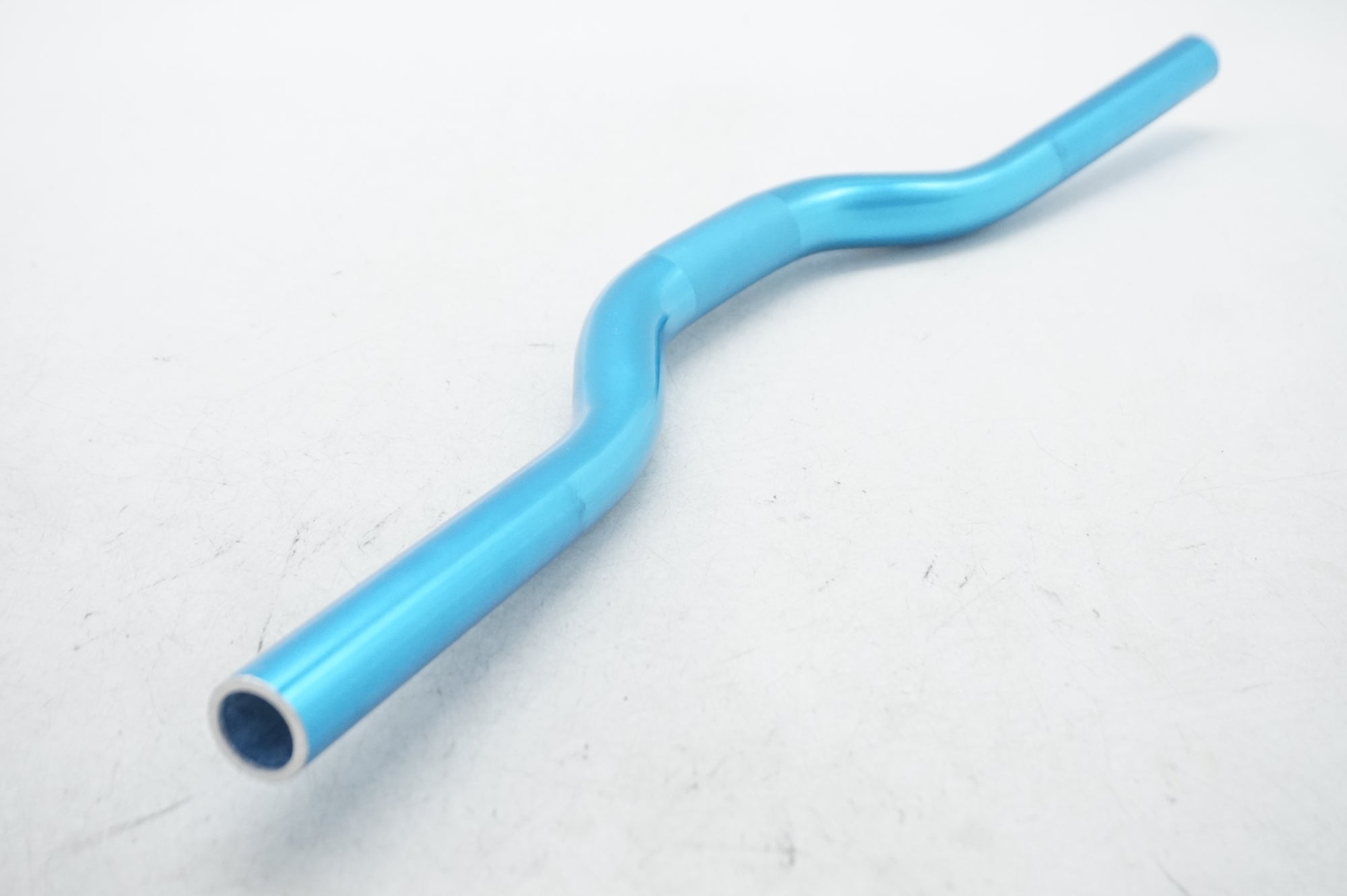 DMR 「ディーエムアール」 BIKE WINGBAR φ25.4 485mm ライザーバー / 大阪門真店