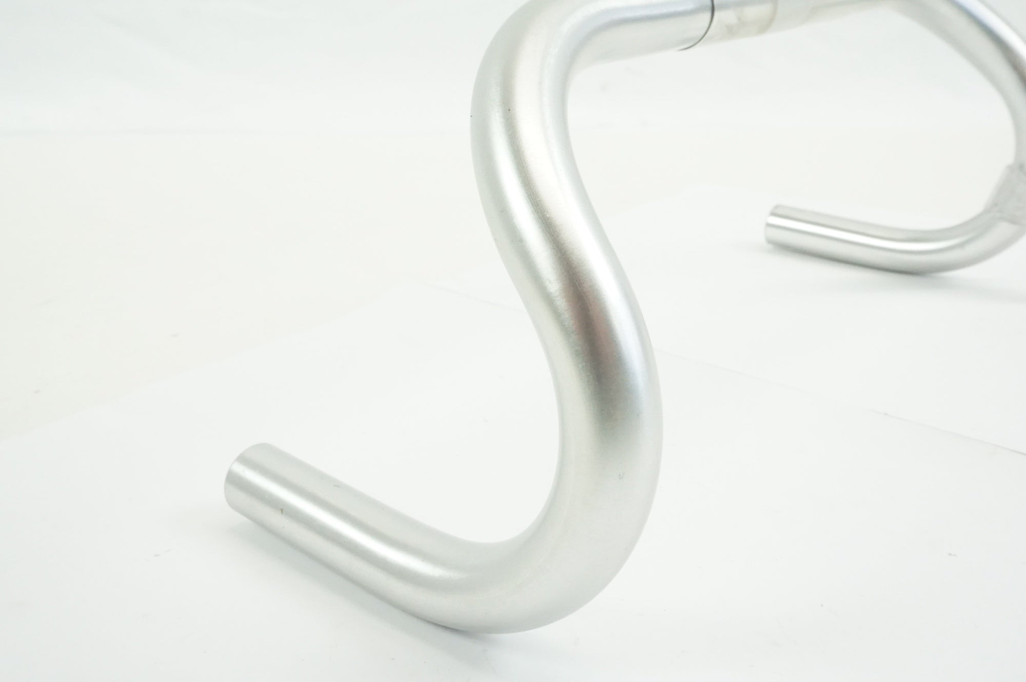 NITTO 「ニットー」 B105 RD φ25.4 370mm ハンドル / 宇都宮店