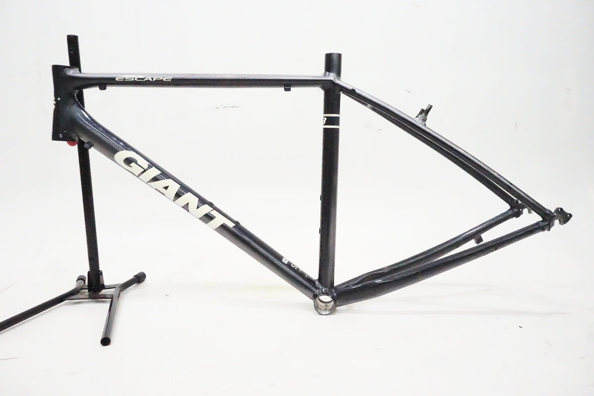 GIANT 「ジャイアント」 ESCAPE R3 2009年モデル クロスバイク / 京都西院店 プロショップに聞く「GIANT ESCAPE R3の○と×」 – CyclingEX CLASSIC