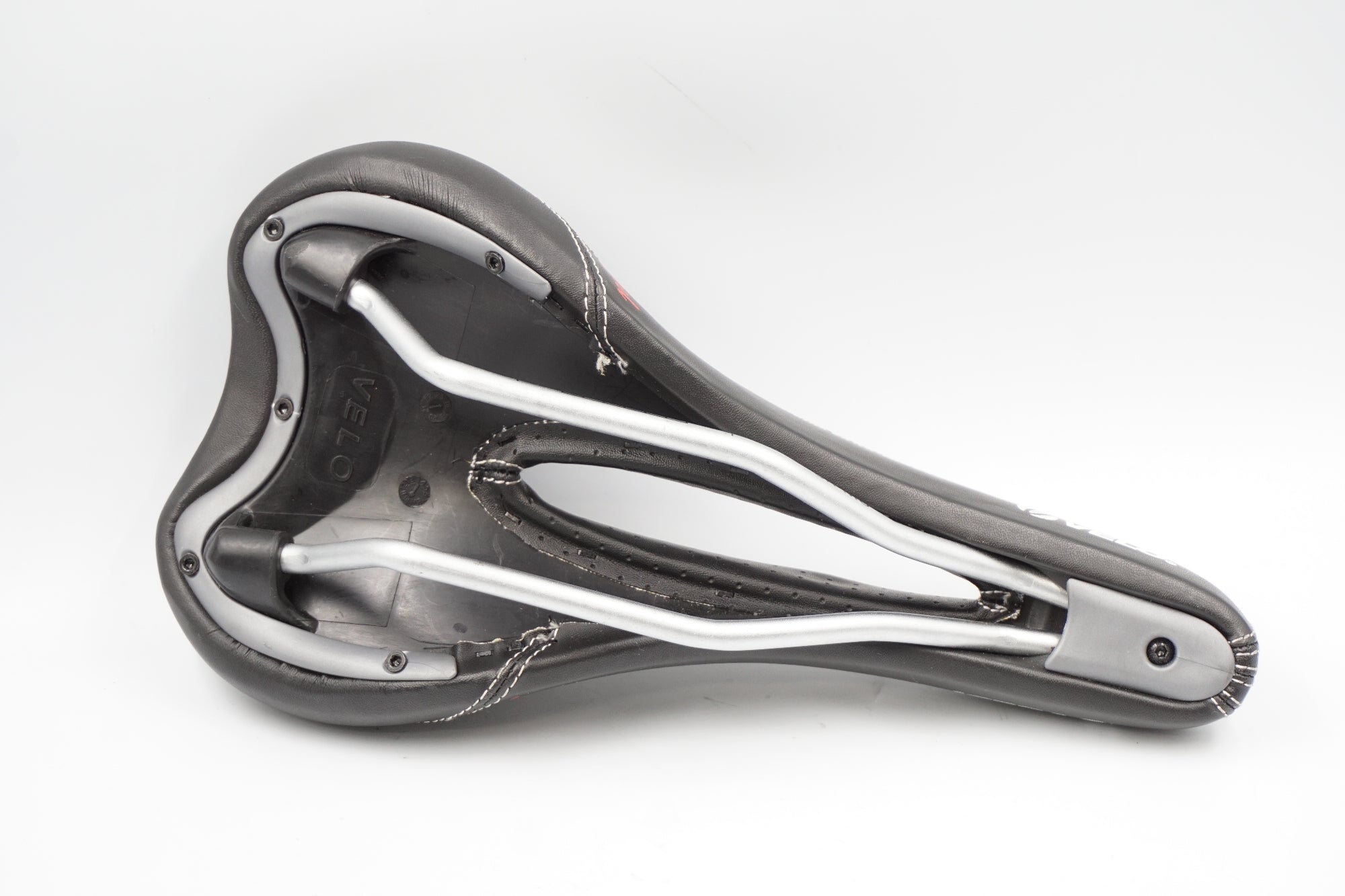 VELO 「ベロ」 RACER SADDLE サドル / 奈良店