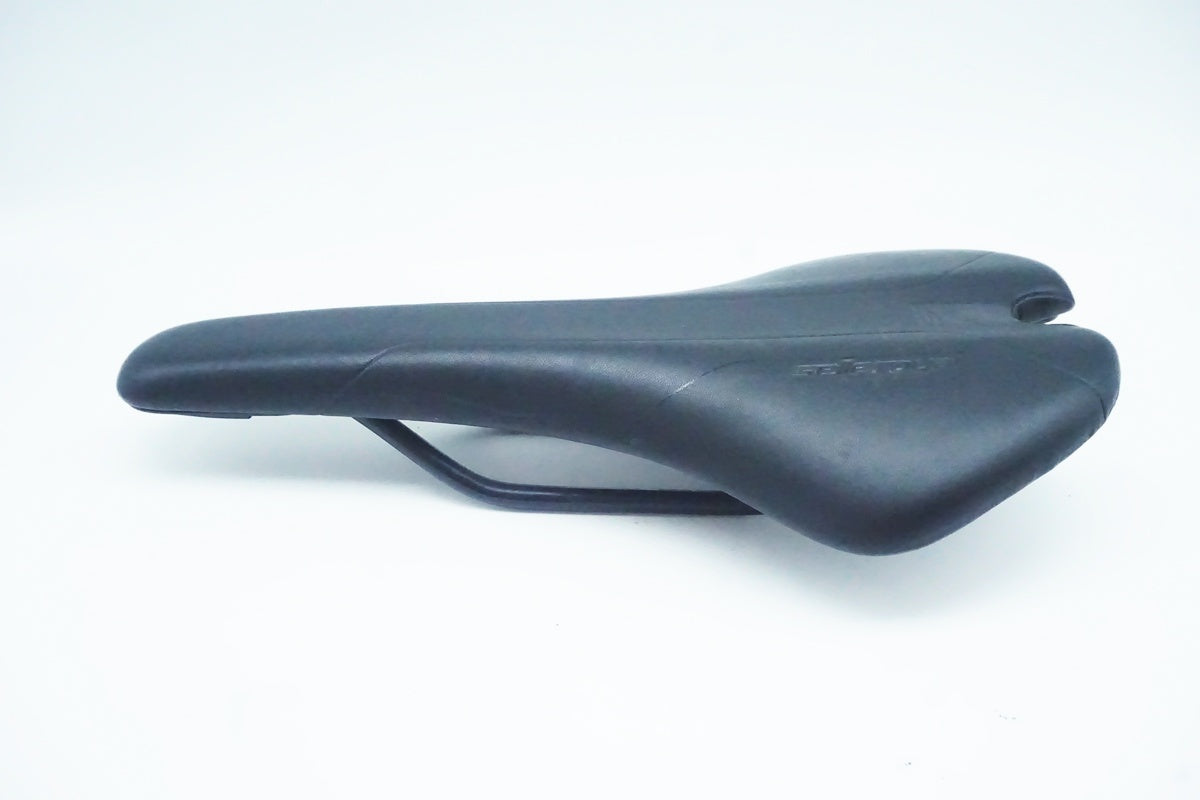 SELLE ROYAL「セラロイヤル」 SETO サドル/ 京都西院店