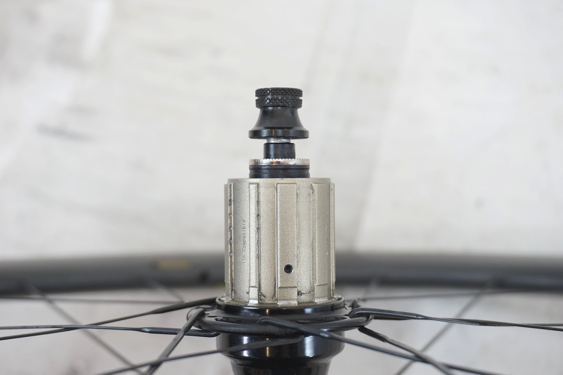 ブランド不明 カーボンリム NOVATECハブ シマノ 11s ホイールセット