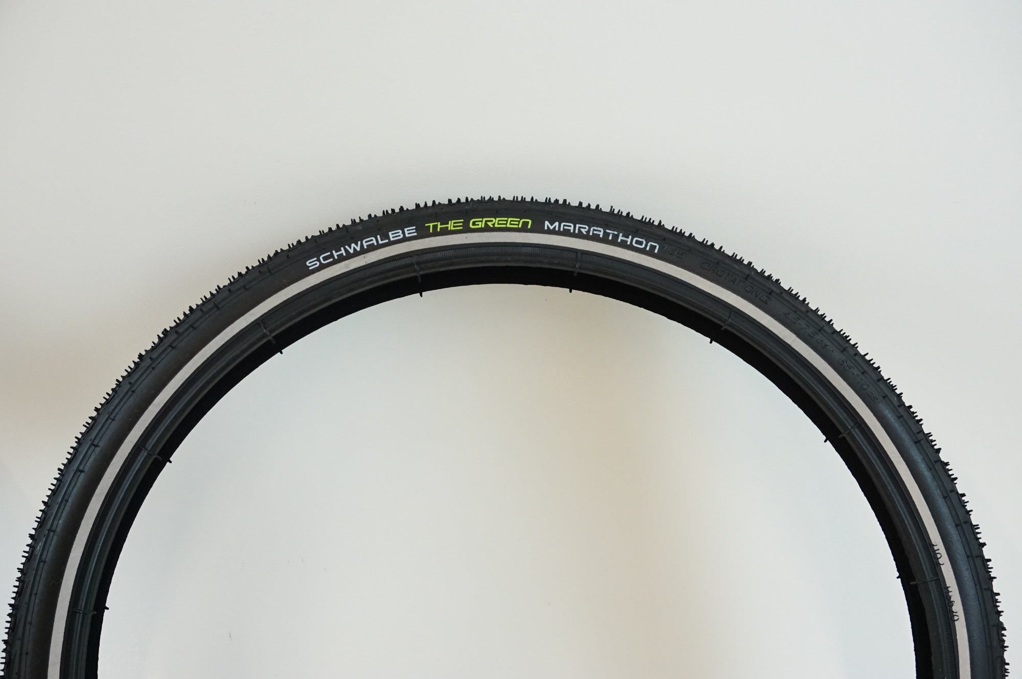 SCHWALBE 「シュワルベ」 マラソン 16X1.35 / 浜松店