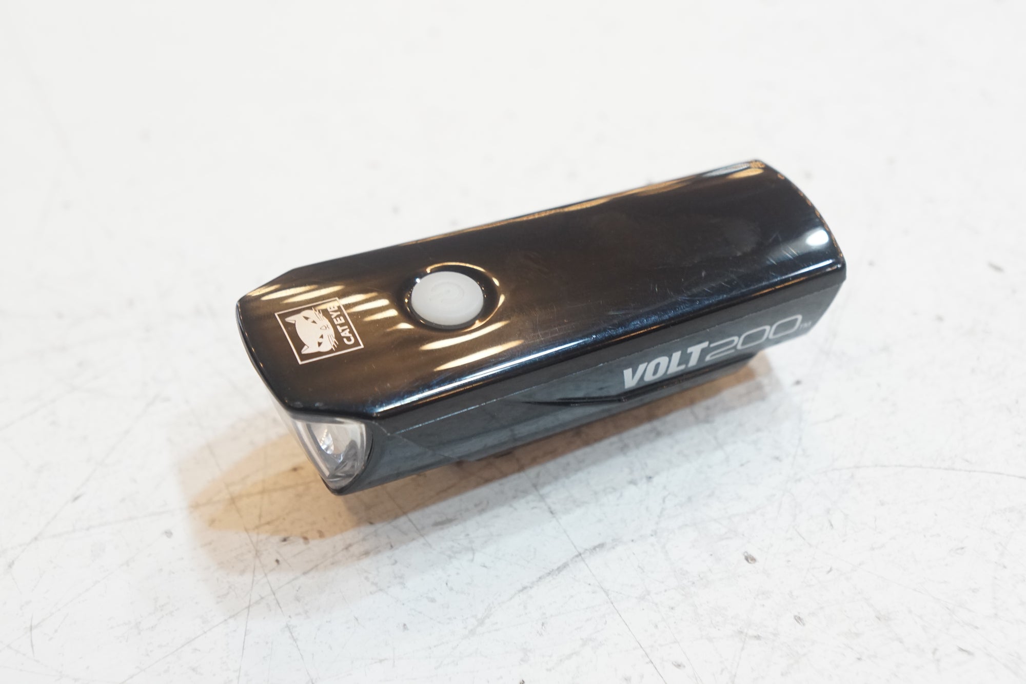 CATEYE 「キャットアイ」 VOLT200 フロントライト / バイチャリ浦和ベース