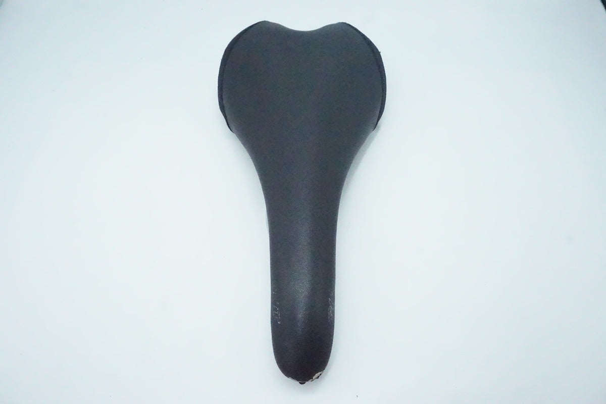 GIANT「ジャイアント」 サドル/ 京都西院店