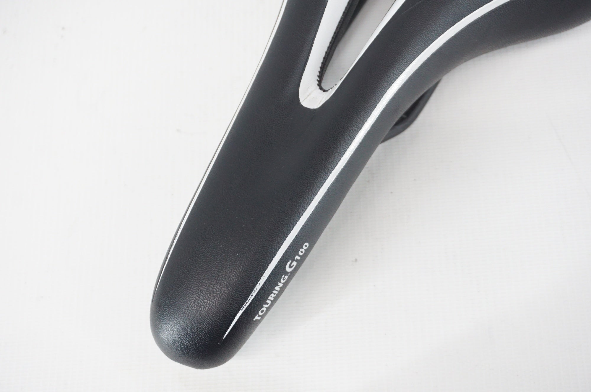 GORIX 「ゴリックス」 TOURING G100 サドル / 阪急塚口店