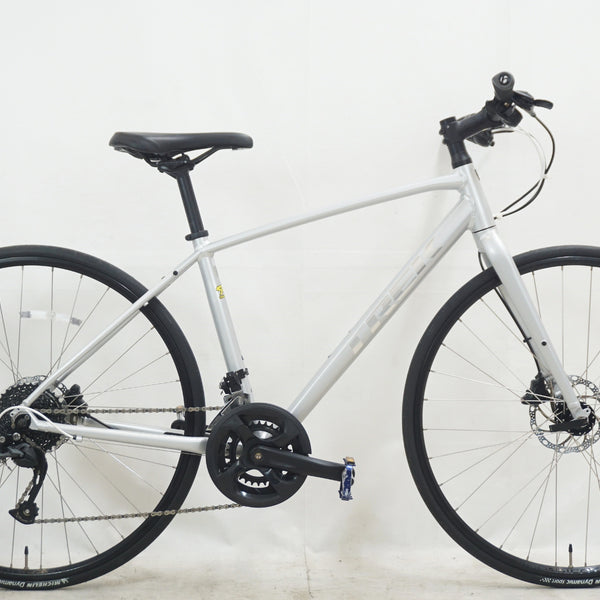 定価5.root クロスバイク グレー 直接引き取り市川市東京千葉配送◯ 定価5.root クロスバイク グレー 直接引き取り市川市東京千葉配送