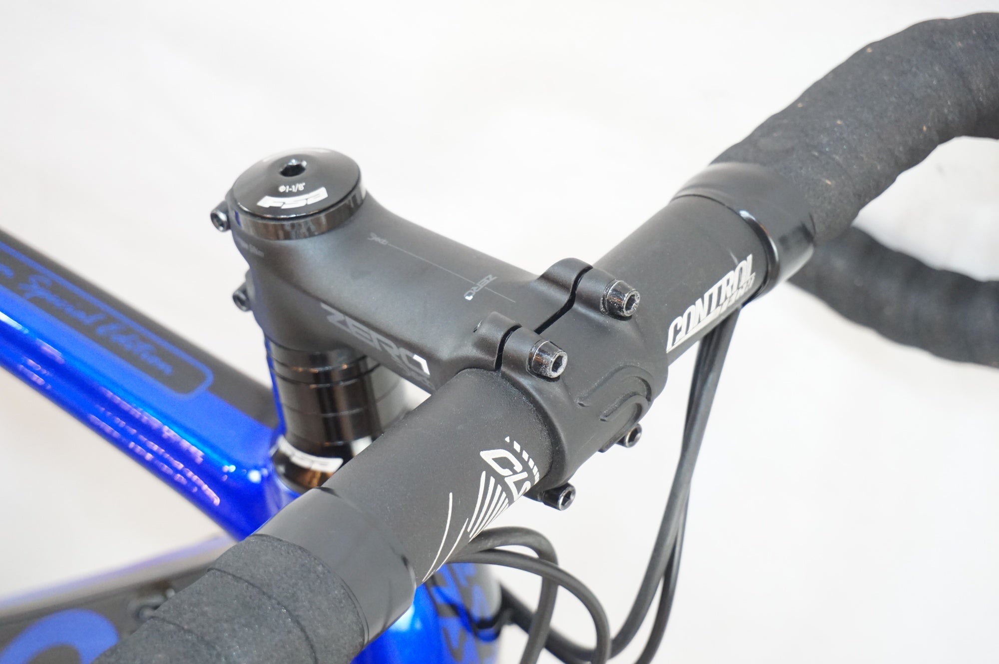 GUSTO 「グスト」 RCR TEAM DURO SPORT EVO 2021年モデル ロードバイク