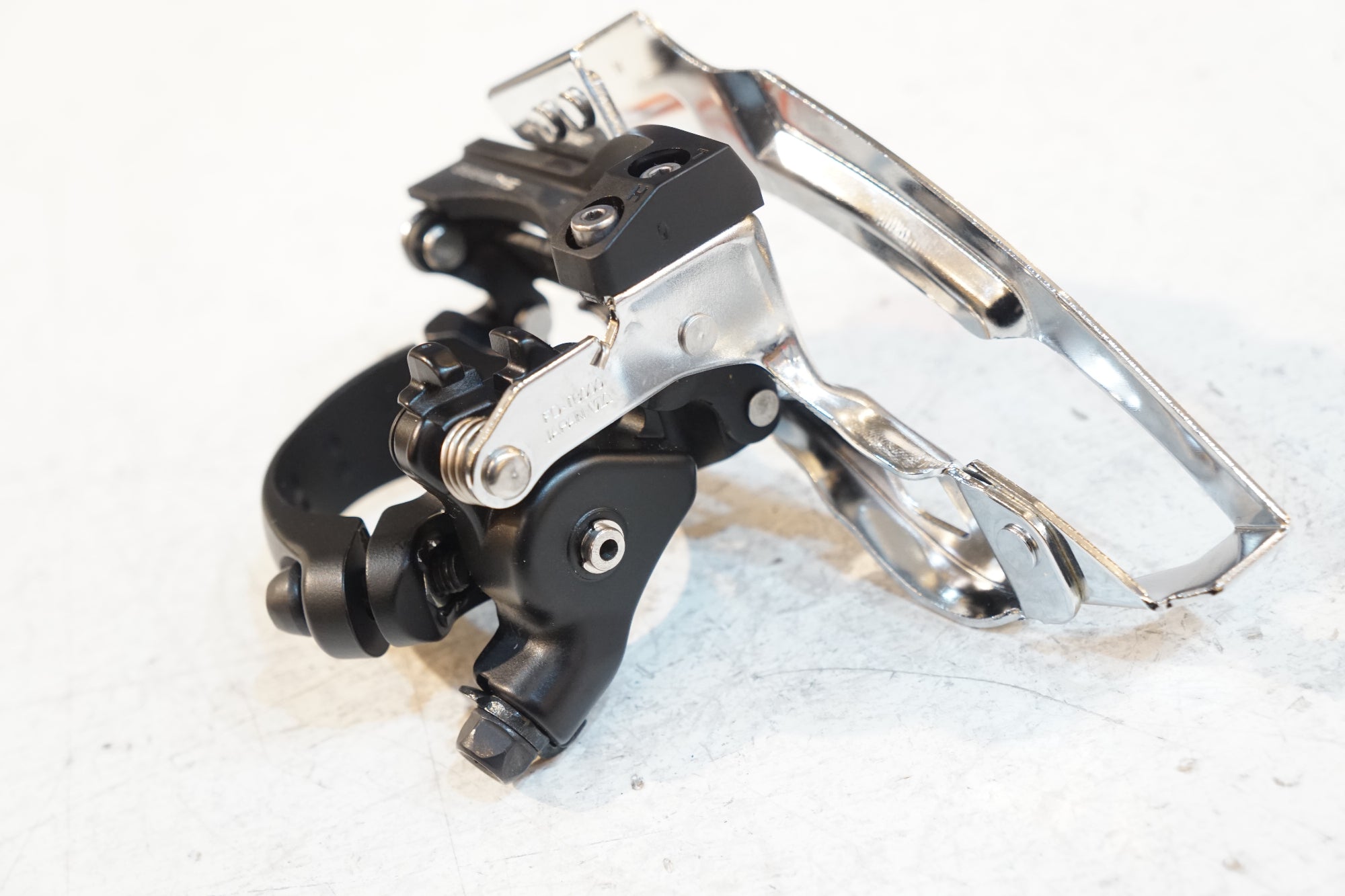 SHIMANO 「シマノ」 DEORE XT FD-T8000 フロントディレイラー / バイチャリ浦和ベース