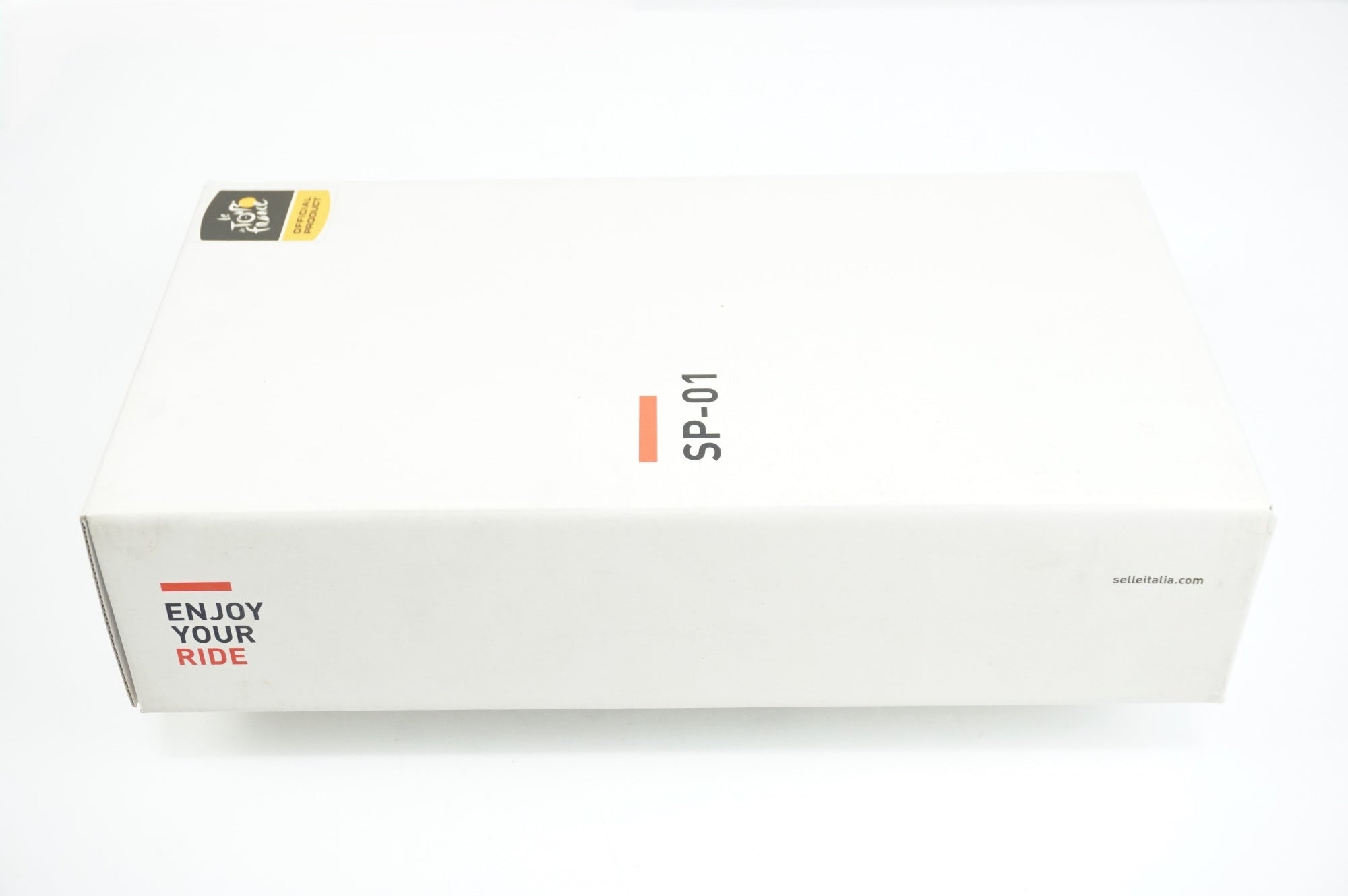 SELLE ITALIA 「セライタリア」 SP-01 SUPER FLOW KIT CARBONIO TDF EDITION サドル / 中目黒店