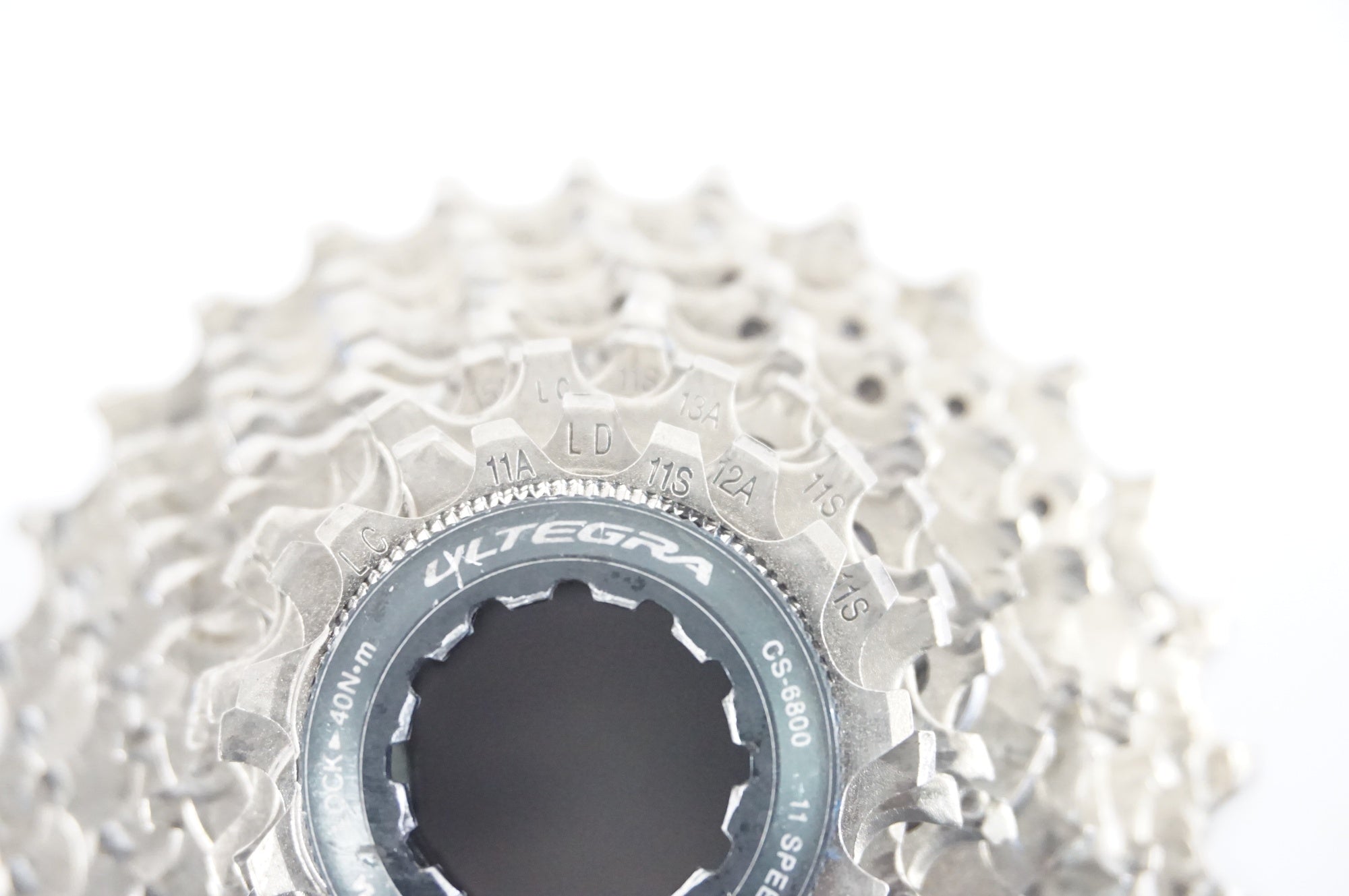 シマノ Ultegra CS-R8000 11S(11-30T 11-32T 14-28T)