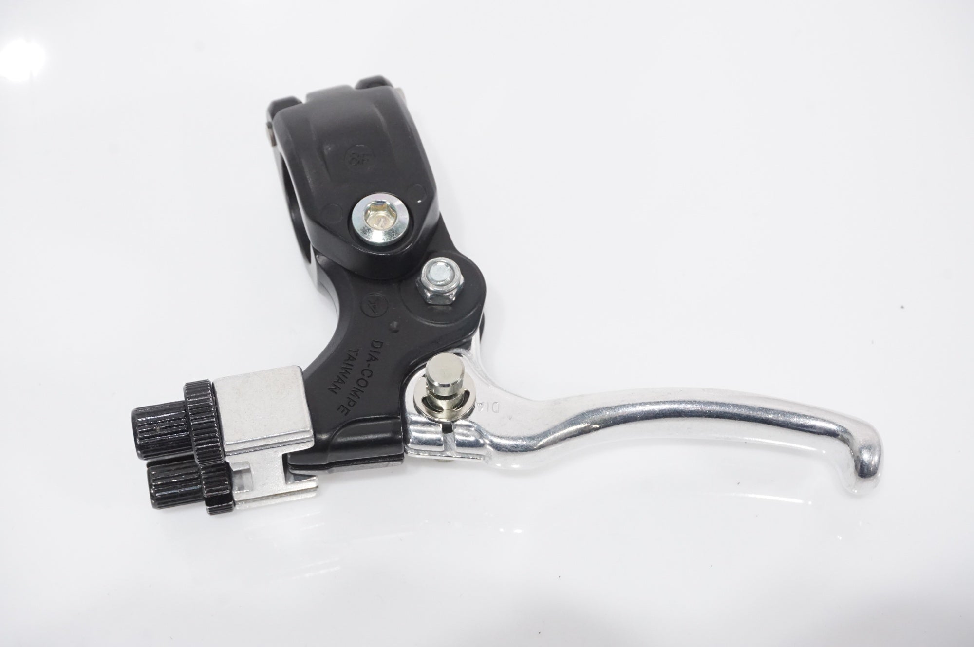 DIA COMPE 「ダイアコンペ」 TECH-77W Wケーブルプルブレーキレバー / AKIBA店