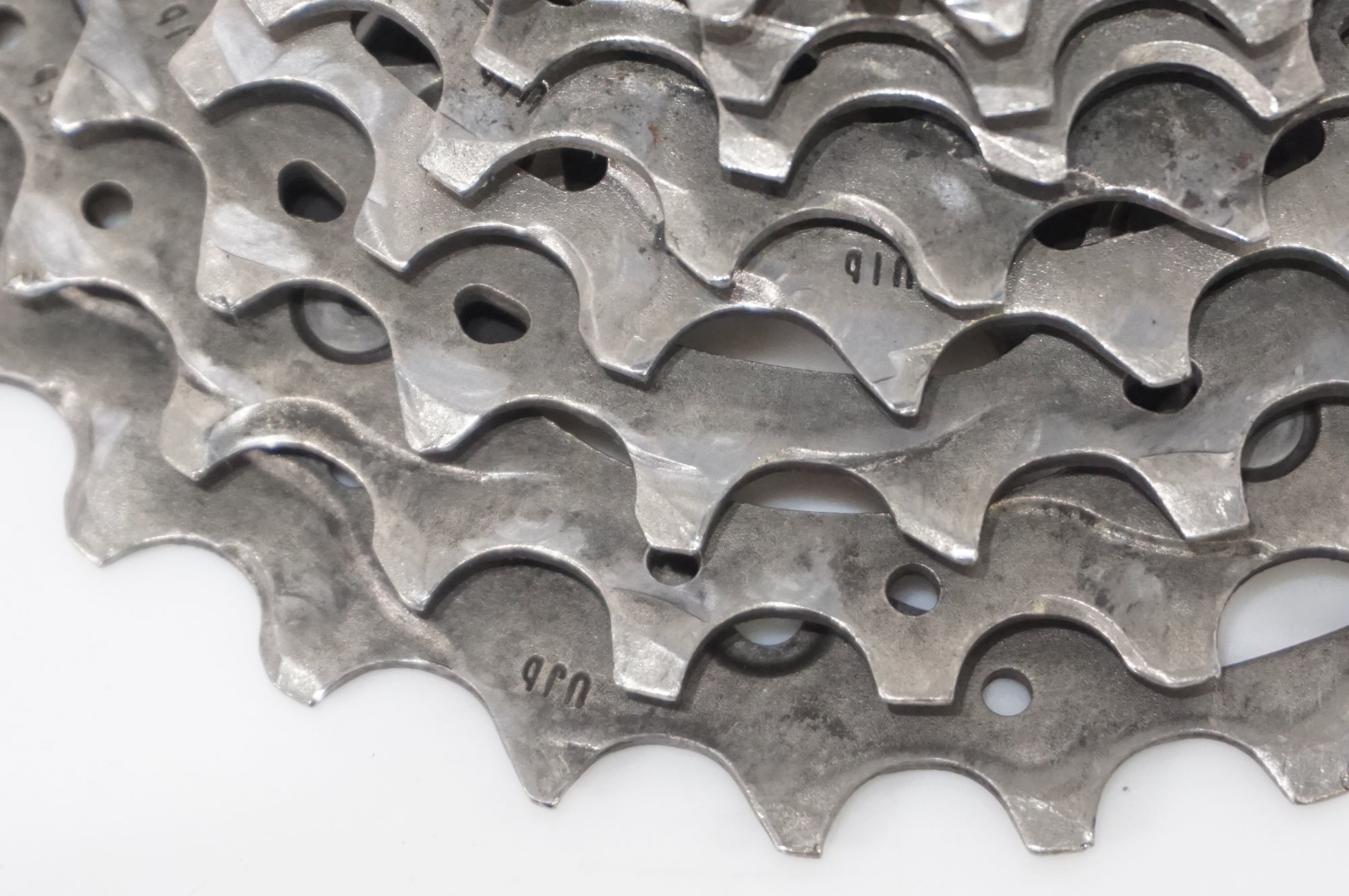 SHIMANO 「シマノ」 ULTEGRA CS-R8100 11-30T スプロケット / AKIBA店
