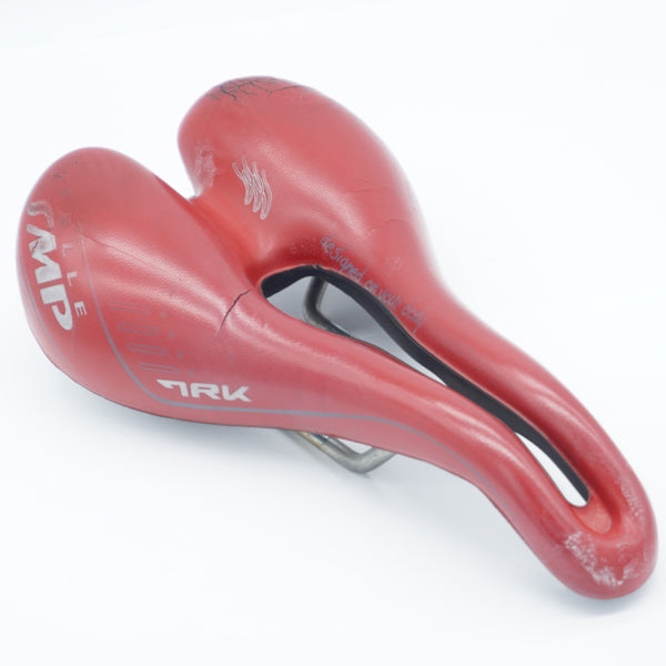 【廃盤品】ネフ社 サハラ SELLE SMP 「セラエスエムピー」 TRK サドル / 滋賀大津店