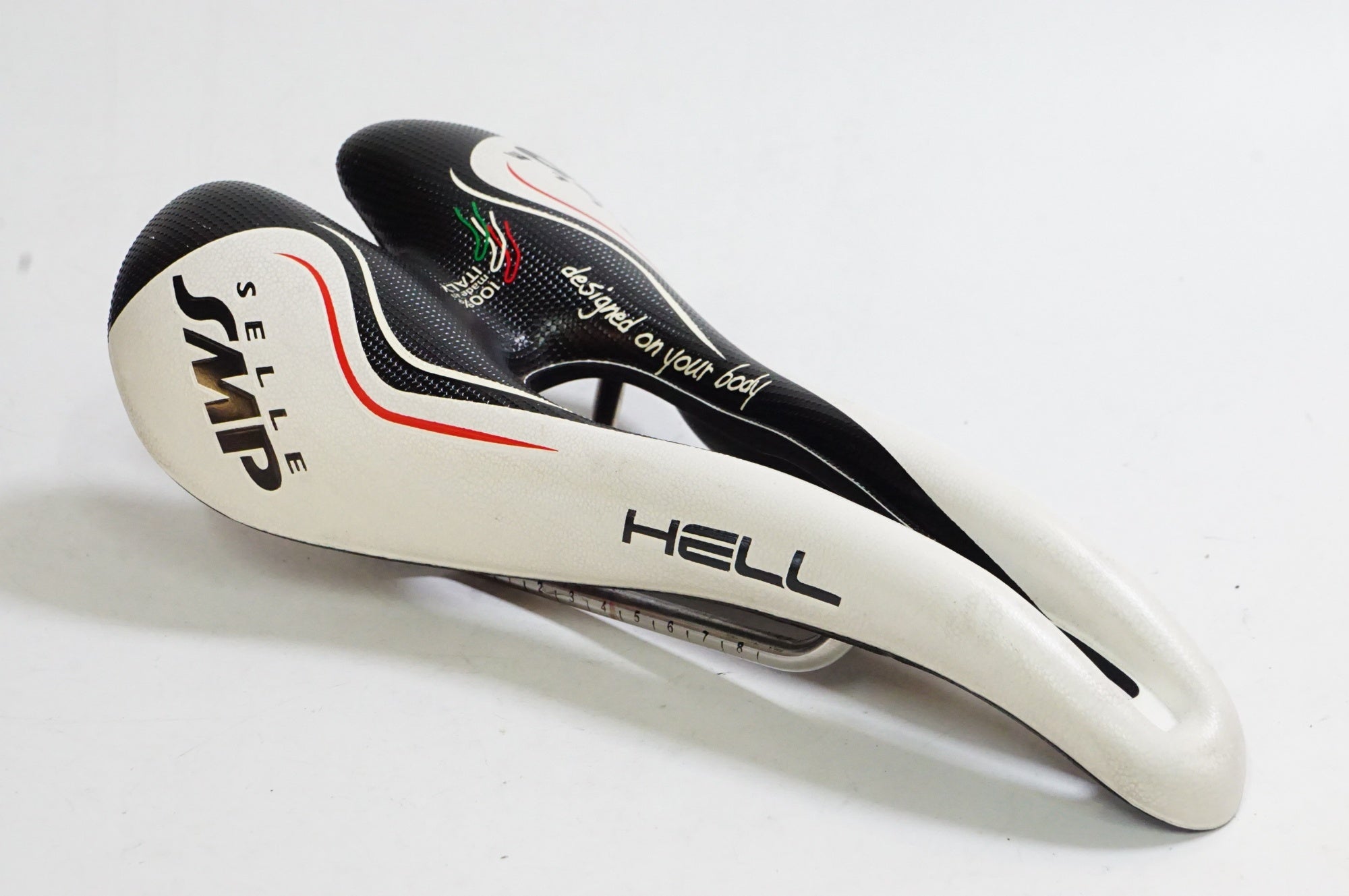 SELLE SMP 「セラエスエムピー」 HELL サドル / 熊谷本店