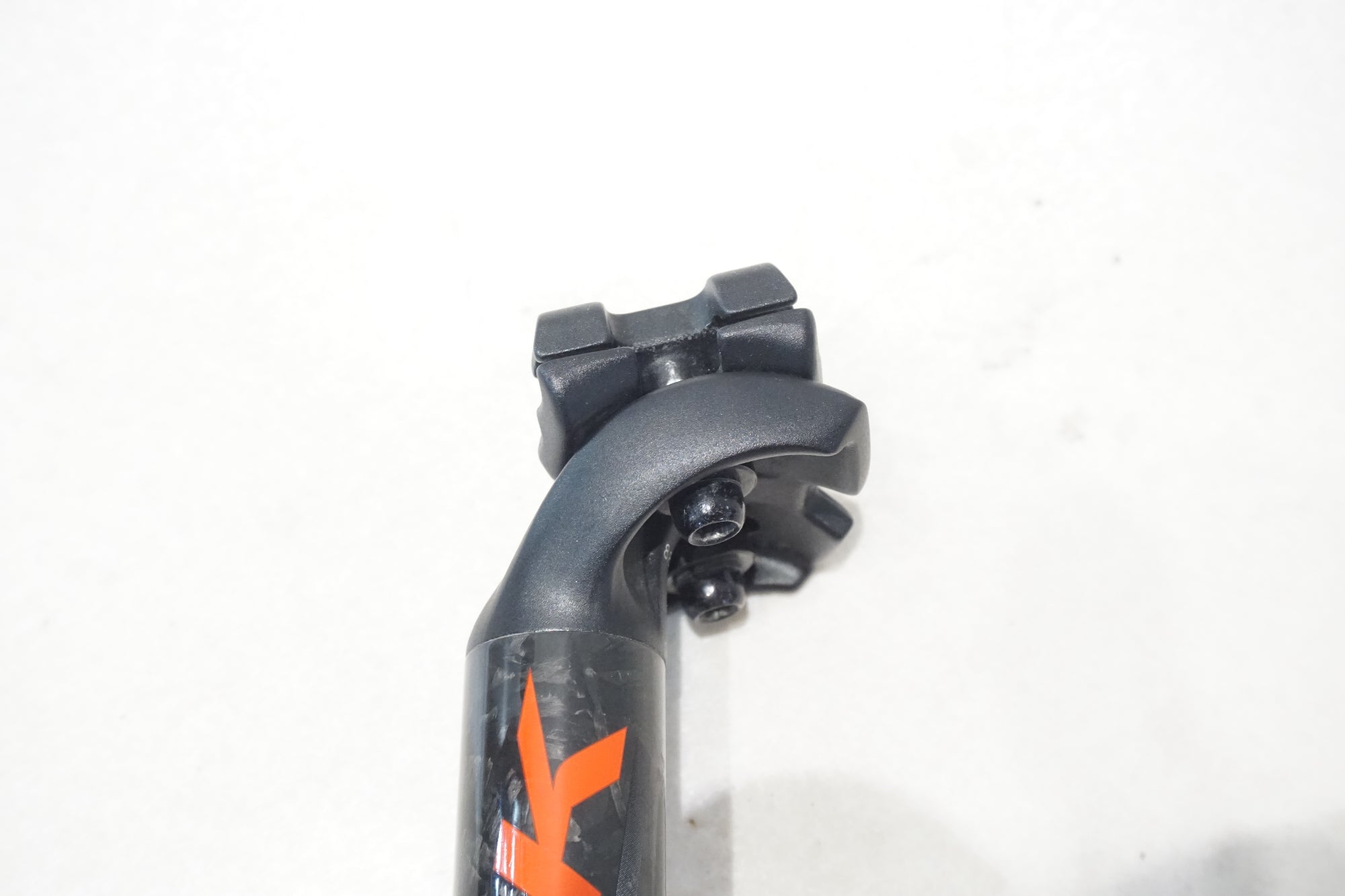 FSA 「エフエスエー」 SL-K CARBON φ27.2 350mm カーボン シートポスト / 横浜戸塚店