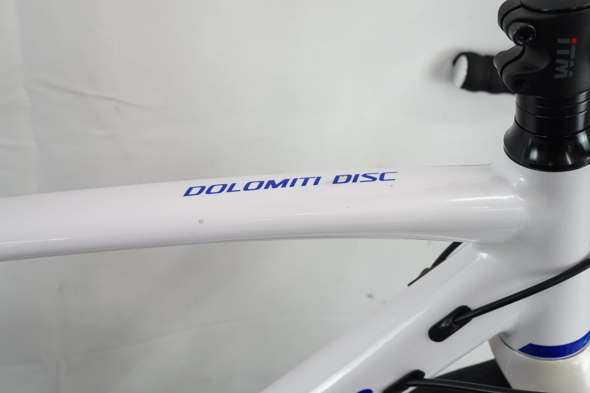 CORRATEC 「コラテック」 DOLOMITI DISC TIAGRA 2023年モデル ロードバイク / バイチャリ浦和ベース