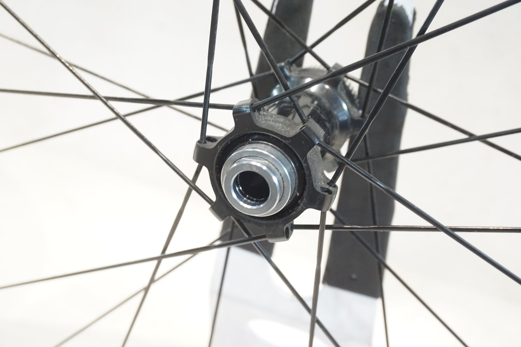 SHIMANO 「シマノ」 ULTEGRA WH-R8170 C50 TL DISC シマノ11速