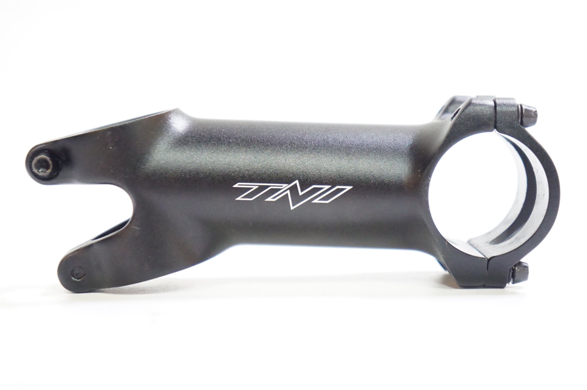 TNI 「ティーエヌアイ」 HELIUM 17 φ31.8 100mm ステム / 熊谷本店